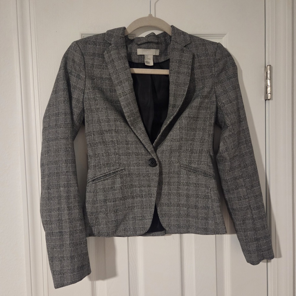 H&M Grey Plaid Blazer Jacket Womens Size 2 Single Button Suit Work Business